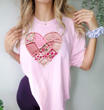 Load image into Gallery viewer, Quilted heart