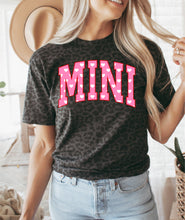 Load image into Gallery viewer, Mama & Mini hearts arch