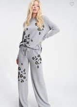 Load image into Gallery viewer, Gray Leopard Lounge Set
