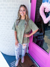 Load image into Gallery viewer, Oversized acid wash tee's
