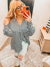 Load image into Gallery viewer, Satin button up top with pockets
