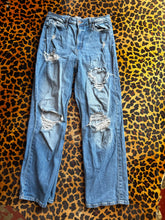 Load image into Gallery viewer, Denim SO Jeans, 13/31
