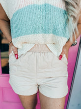 Load image into Gallery viewer, Flower quilted shorts
