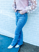 Load image into Gallery viewer, Studded straight leg jeans
