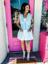 Load image into Gallery viewer, Acid wash denim vest
