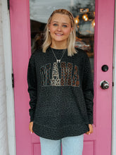 Load image into Gallery viewer, Mama black leopard sweatshirt
