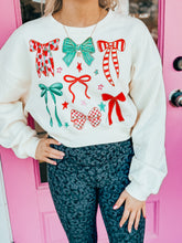 Load image into Gallery viewer, Holiday bow grid crop sweater
