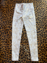 Load image into Gallery viewer, camo/glitter Mono B Leggings, Small
