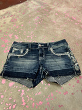 Load image into Gallery viewer, Denim Grace Shorts, 27
