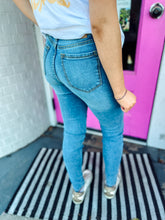Load image into Gallery viewer, Paris high rise skinny light wash jeans
