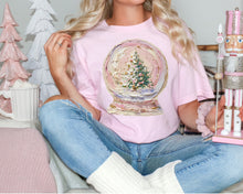 Load image into Gallery viewer, Snowglobe painted
