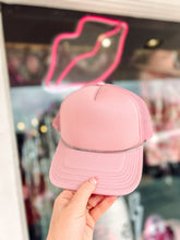 Load image into Gallery viewer, Hat chains
