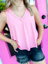 Load image into Gallery viewer, Sleeveless swing crop top
