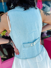 Load image into Gallery viewer, Acid wash denim vest
