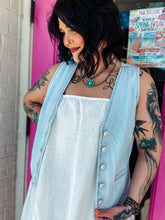 Load image into Gallery viewer, Acid wash denim vest
