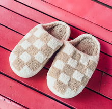 Load image into Gallery viewer, Checkered Slippers
