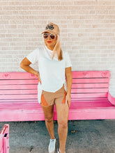 Load image into Gallery viewer, Short sleeve twisted hem top
