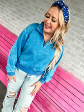 Load image into Gallery viewer, 1/4 zip acid wash crop pullover

