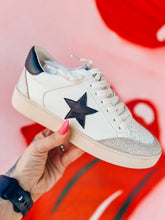 Load image into Gallery viewer, Juniper star sneakers
