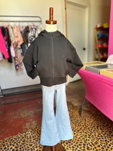 Load image into Gallery viewer, Youth flare yoga pants
