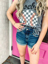 Load image into Gallery viewer, Daisy yoke cuffed shorts
