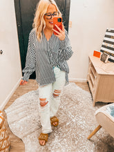 Load image into Gallery viewer, Satin button up top with pockets
