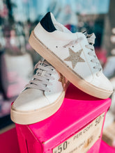 Load image into Gallery viewer, Reba star rhinestone platform sneakers
