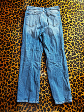 Load image into Gallery viewer, Denim SO Jeans, 13/31
