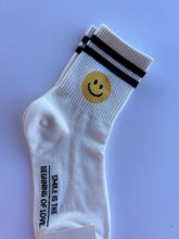 Load image into Gallery viewer, Smiley socks
