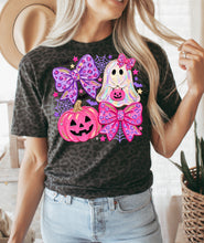 Load image into Gallery viewer, Pink &amp; purple leopard ghost bow tee
