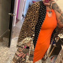 Load image into Gallery viewer, Leopard Paisley Altr'd State Kimono, M/L

