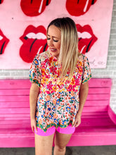 Load image into Gallery viewer, Pink mix floral top
