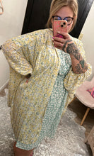 Load image into Gallery viewer, Floral Hey Son Kimono, 2XL
