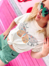 Load image into Gallery viewer, Be kind to all kinds tee
