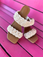 Load image into Gallery viewer, Ivory Universal Thread Shoes, 8.5
