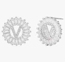 Load image into Gallery viewer, Initial Circle Earrings

