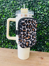 Load image into Gallery viewer, Tumbler bum bag

