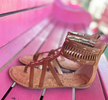 Load image into Gallery viewer, Tan Jessica Simpson Shoes, 5
