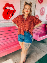 Load image into Gallery viewer, Leopard LulaRoe Womens Top, XL
