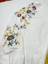 Load image into Gallery viewer, White Loft Womens Top, Large
