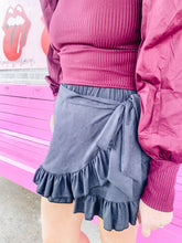 Load image into Gallery viewer, CT7428 Ruffle Long Sleeve Top
