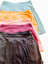 Load image into Gallery viewer, Back Pleat Skort
