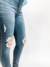 Load image into Gallery viewer, Hi-Rise Button Fly Cuffed Skinny
