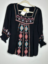 Load image into Gallery viewer, Black Savanna Jane Womens Top, Small
