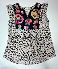 Load image into Gallery viewer, leopard Savanna Jane Womens Top, Large
