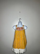 Load image into Gallery viewer, Yellow Savanna Jane Womens Top, Medium
