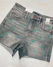 Load image into Gallery viewer, Judy Blue Cactus Shorts 150111

